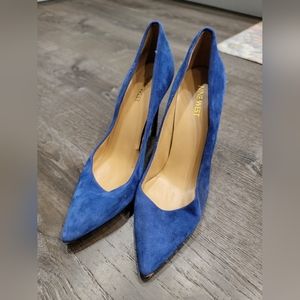 Nine West blue 7.5 heels